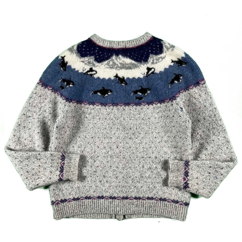 ISO Woolrich ORCA Sweater in M or L